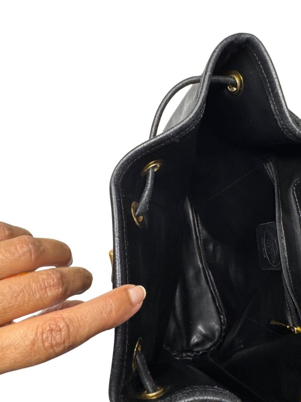 Vintage Longchamp Black Leather Drawstring Bucket Bag With Brass Accents - Picture 13 of 14